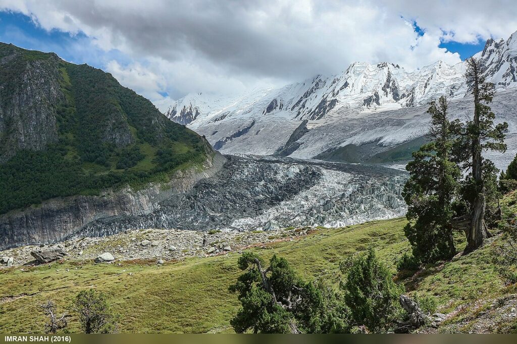 Minapin Glacier and the ridge between Diran and Rakaposhi at Tagaphari